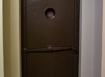 išorinės slėptuvės durys 2