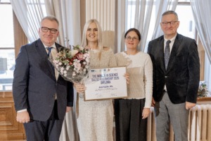 Aistė Pupiūtė apdovanojimų ceremonijos metu